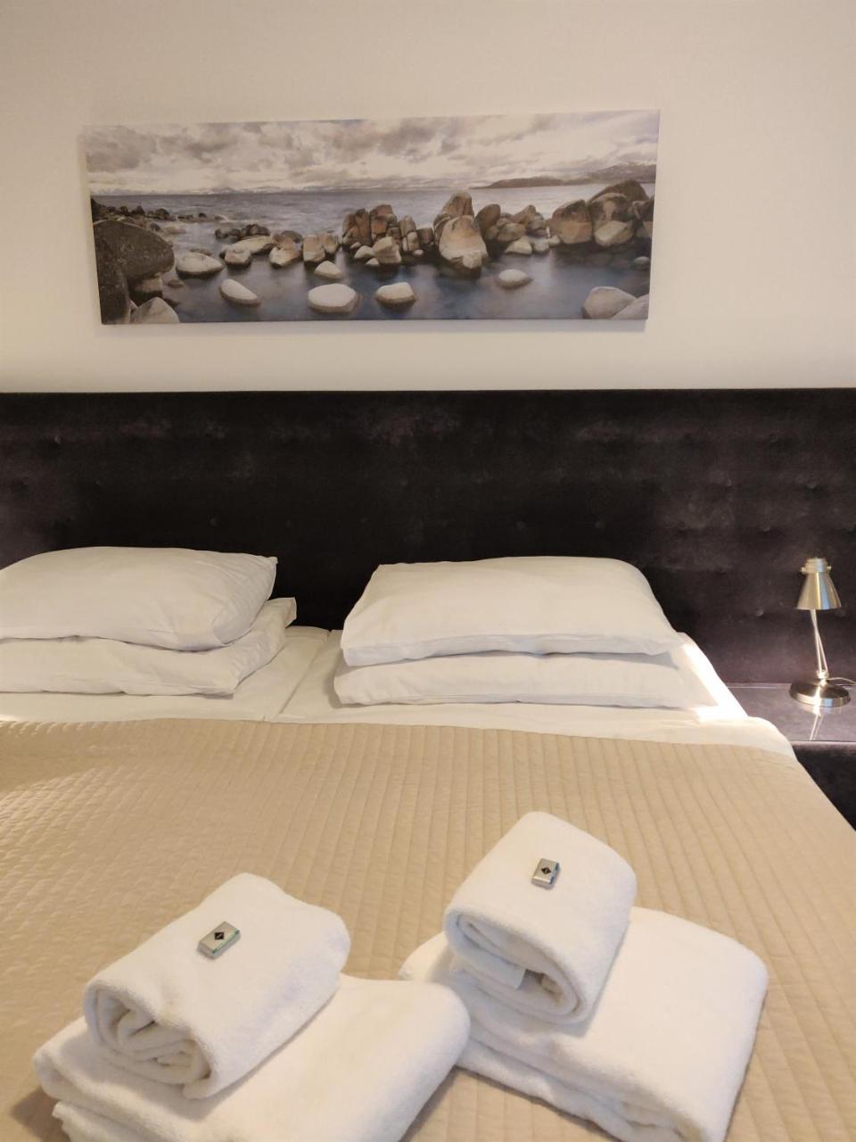 Hotel Oya Prag Eksteriør billede